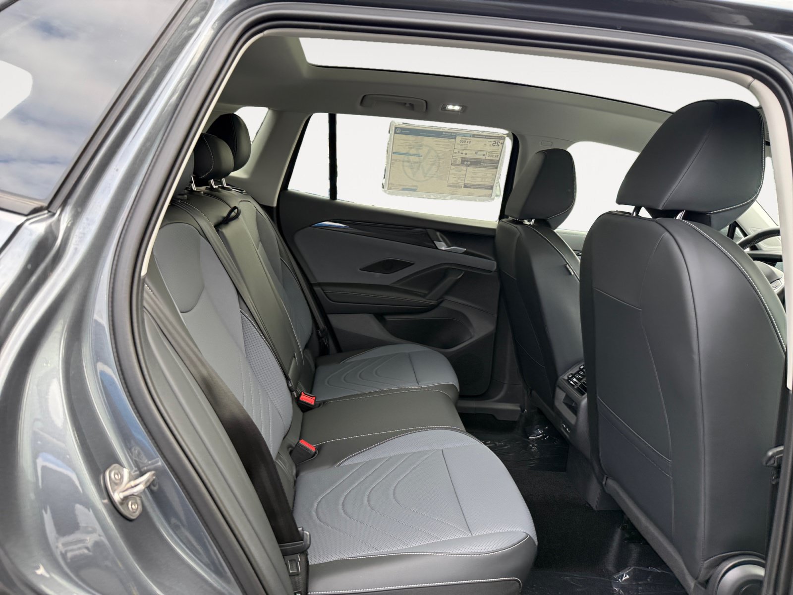 New 2026 Volkswagen Tiguan SE AWD/4WD image 18