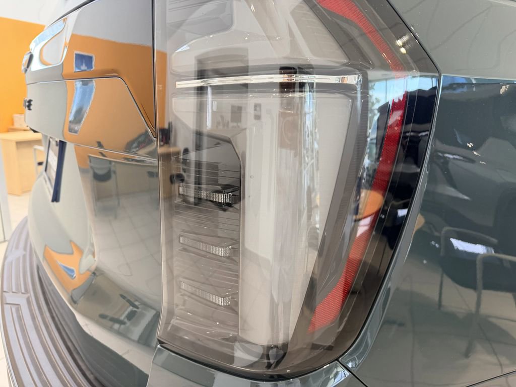 New 2026 Chevrolet Tahoe Z71 image 7