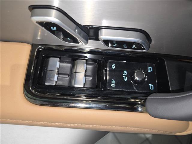 New 2026 Land Rover Range Rover Sport SE AWD/4WD image 28