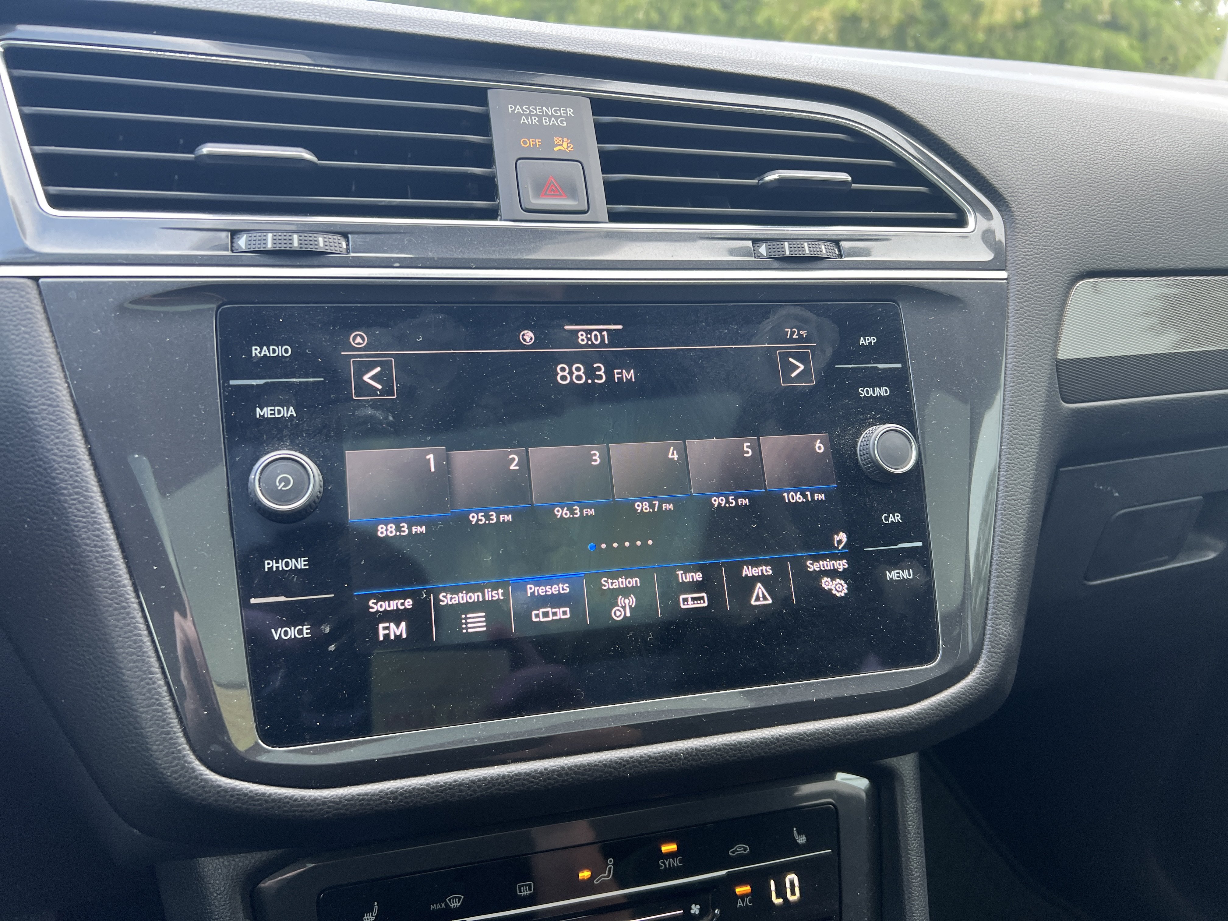 Certified 2023 Volkswagen Tiguan SE w/ Panoramic Sunroof Package FWD image 21