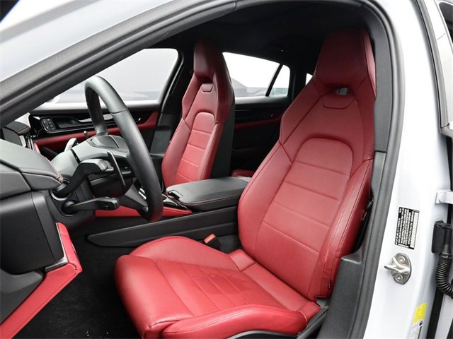 Used 2025 Porsche Panamera 4 image 5