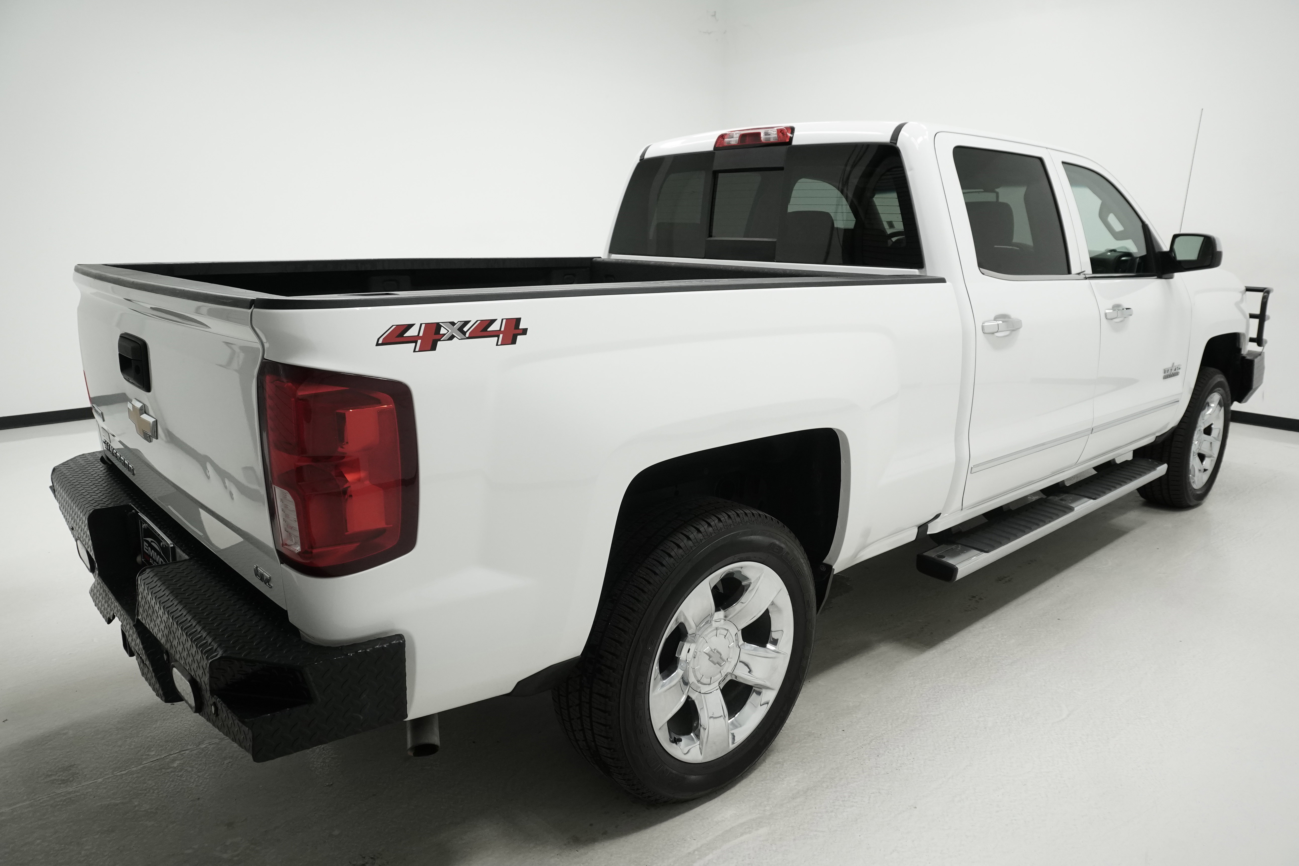 Used 2018 Chevrolet Silverado 1500 LTZ w/ Texas Edition AWD/4WD image 4