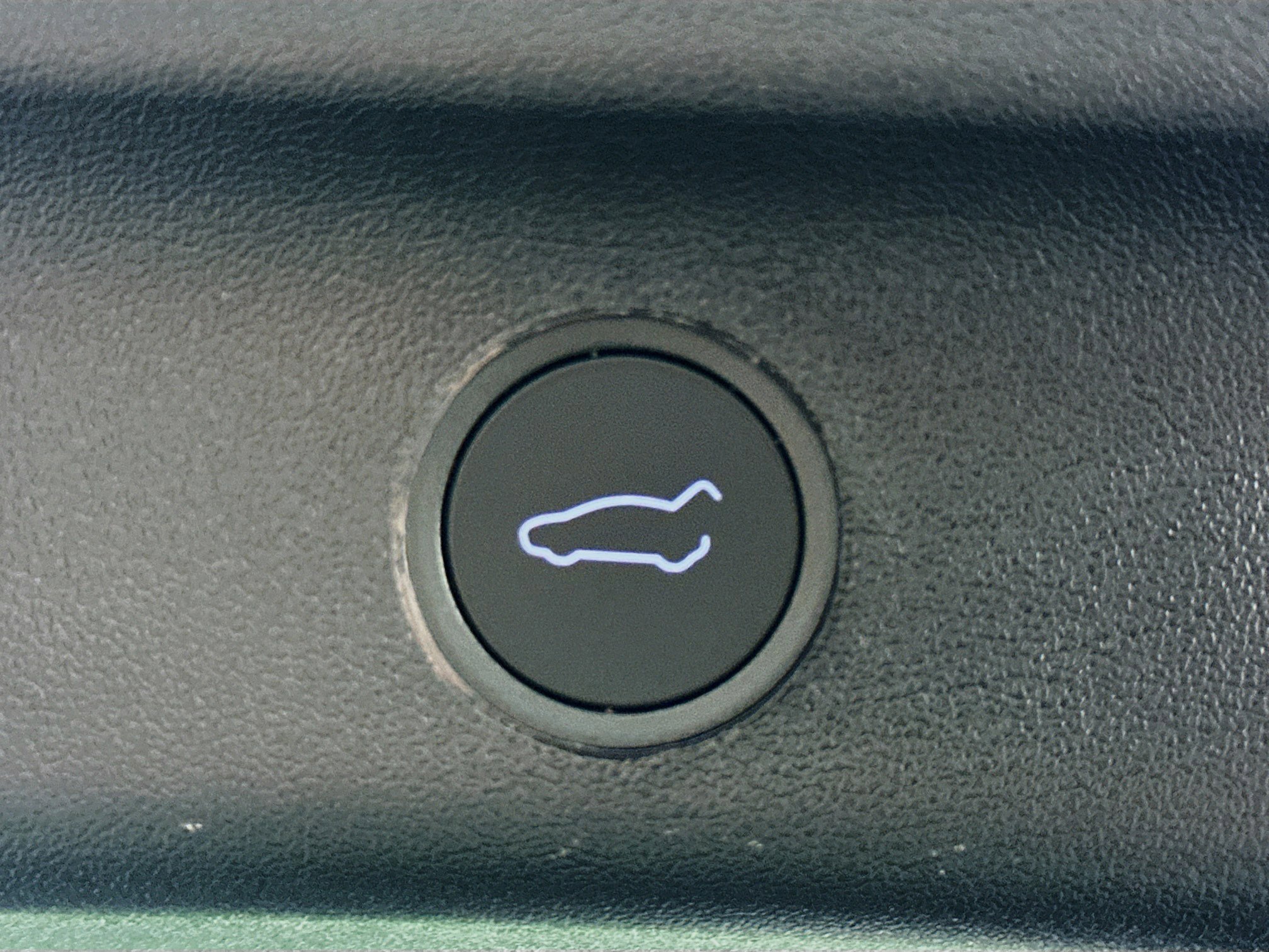 Used 2025 Tesla Model Y Long Range image 29