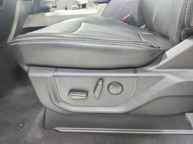 Used 2022 Ford F350 Lariat w/ Lariat Ultimate Package AWD/4WD image 20