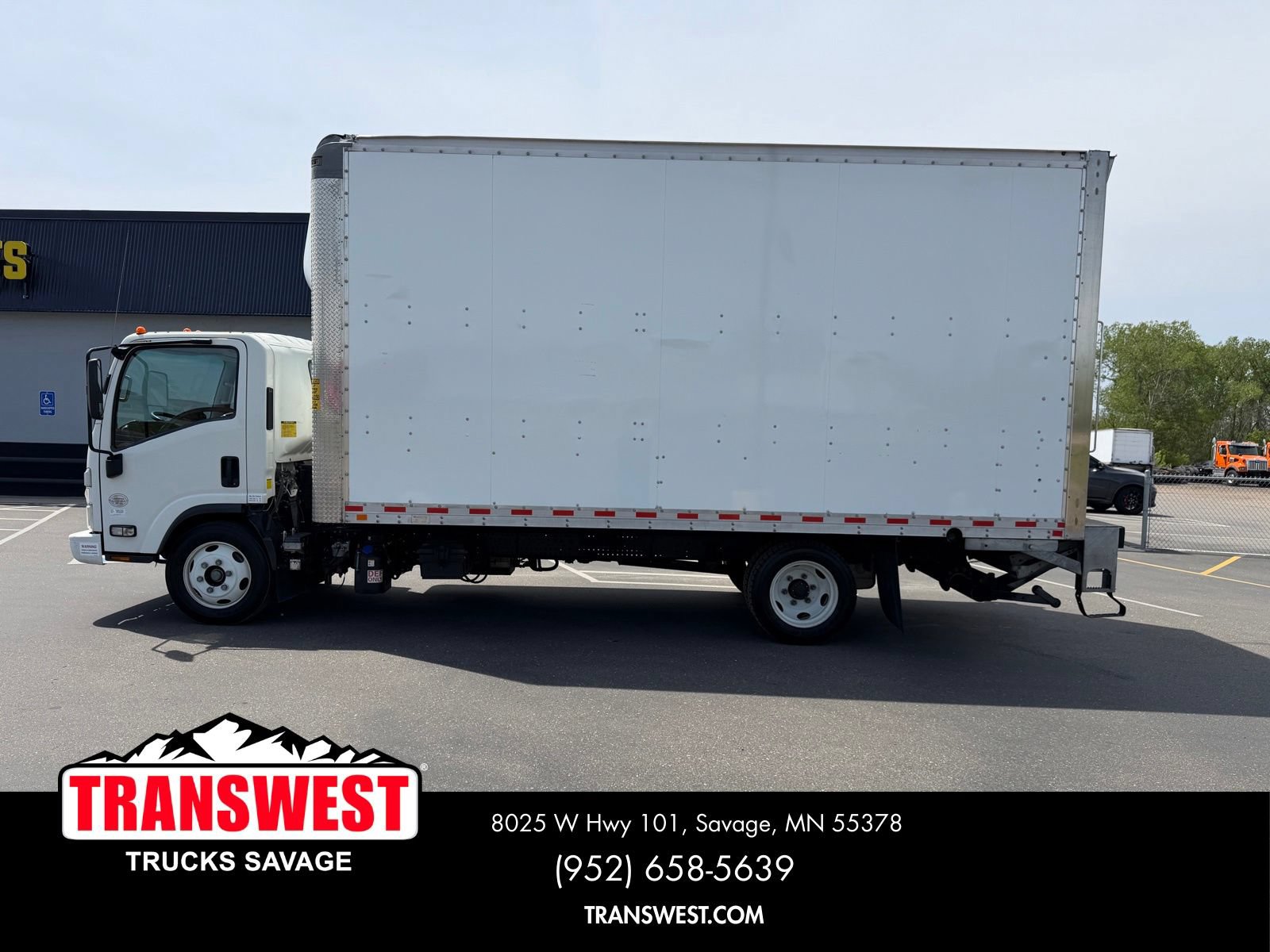 Used 2023 Chevrolet Low Cab Forward 5500XD RWD image 2
