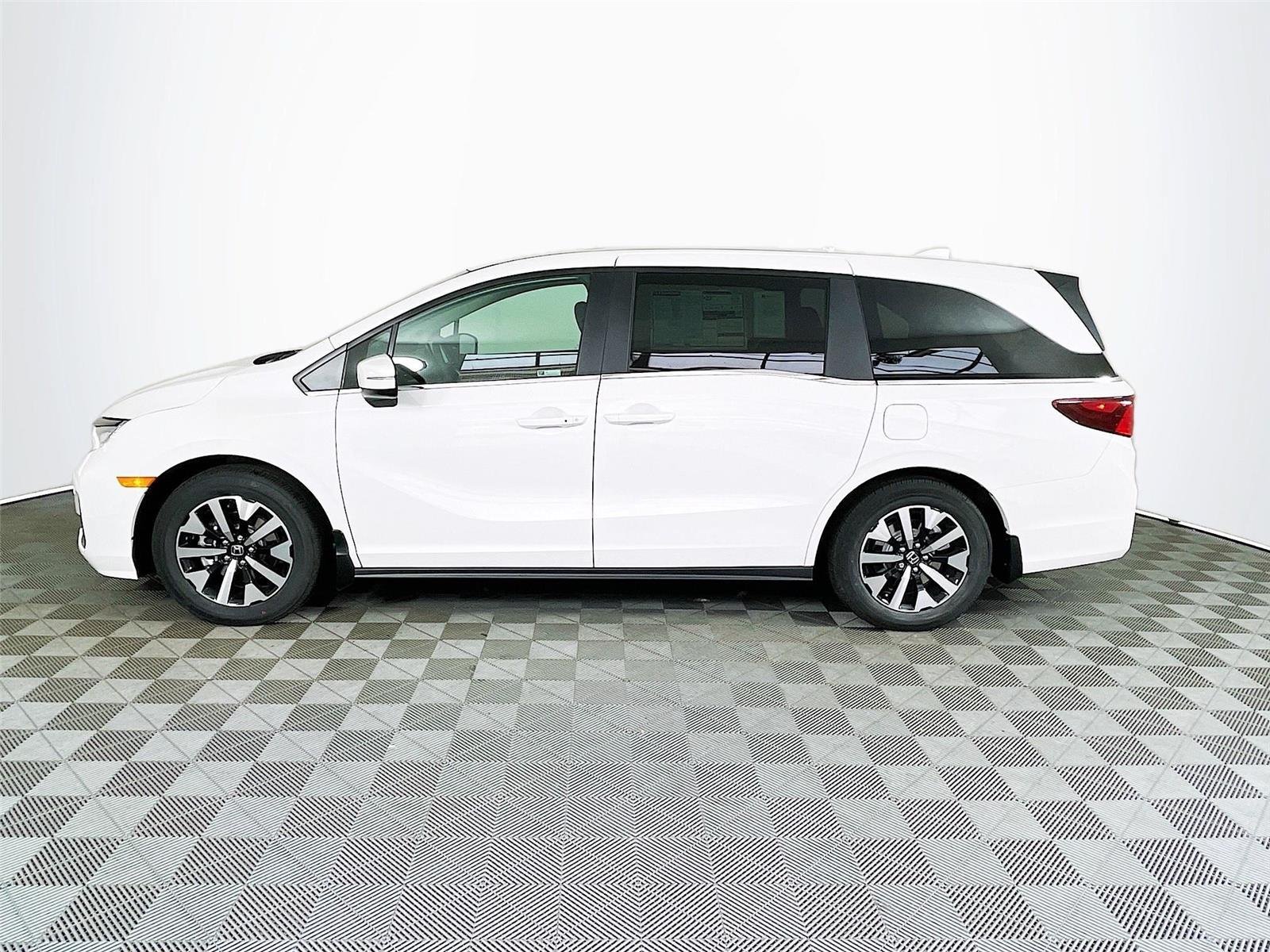 New 2026 Honda Odyssey EX-L image 4