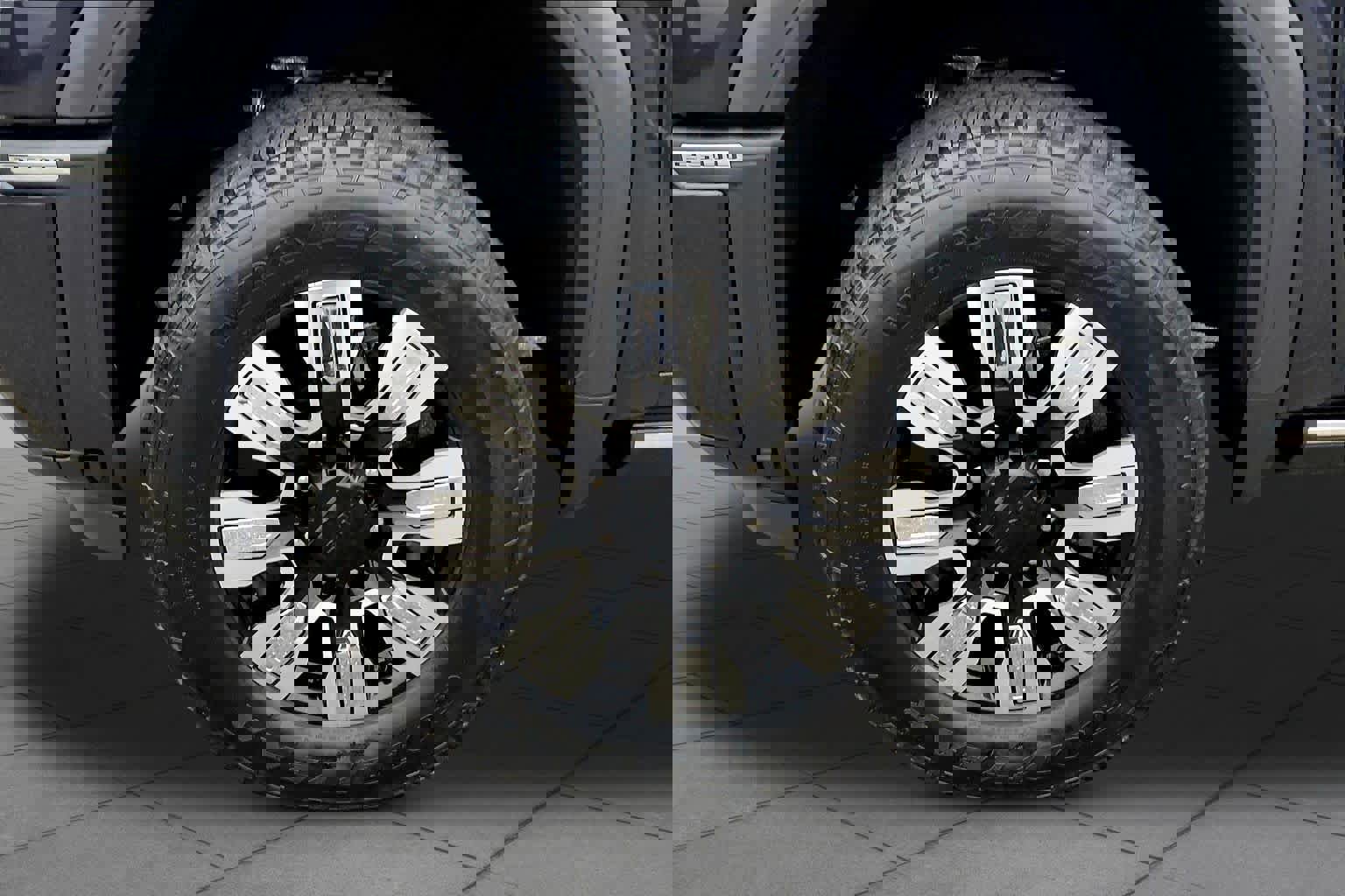 Used 2024 GMC Sierra 2500 Denali w/ Denali Reserve Package image 11