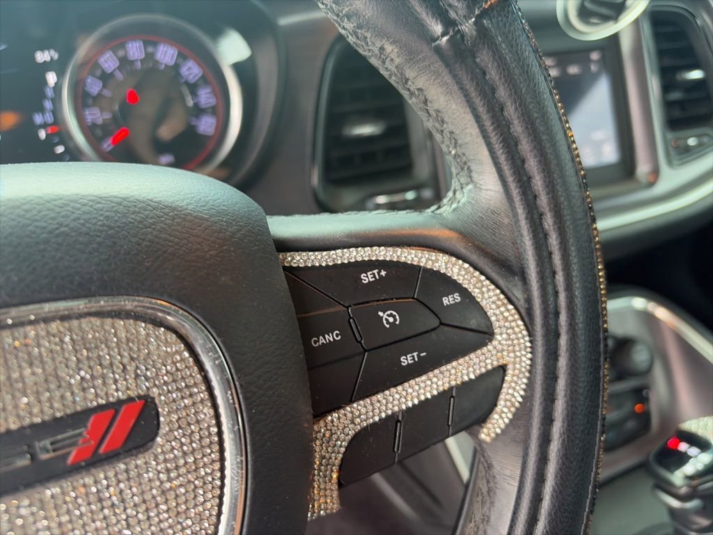 Used 2018 Dodge Challenger SXT RWD image 14
