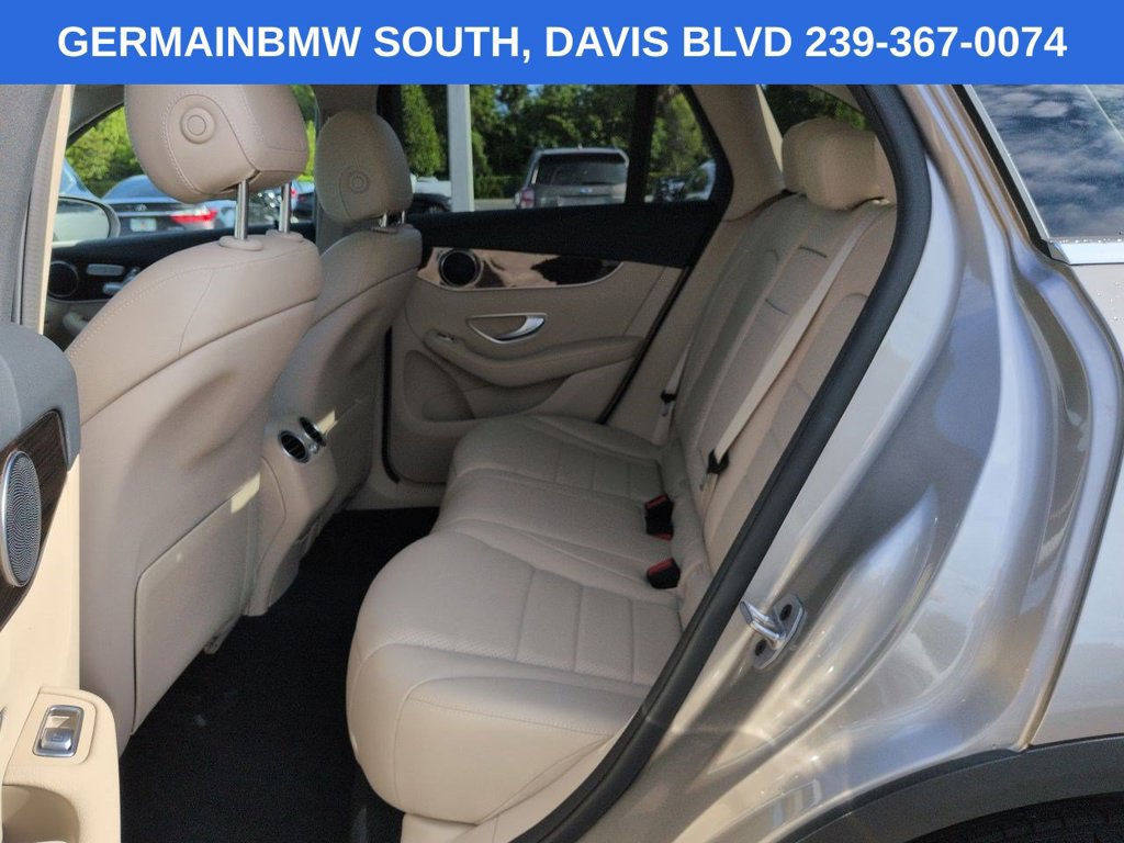 Used 2022 Mercedes-Benz GLC 300 4MATIC image 16