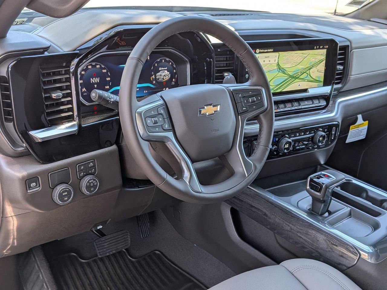 New 2026 Chevrolet Silverado 1500 LTZ w/ LTZ Premium Package RWD image 10