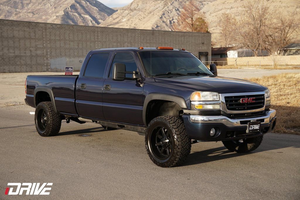 Used 2007 GMC Sierra 3500 SLT w/ Skid Plate Package image 2