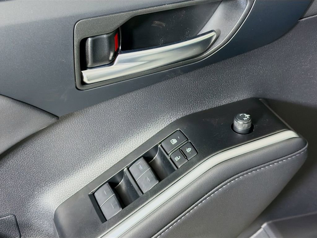 New 2026 Toyota Highlander XLE image 17