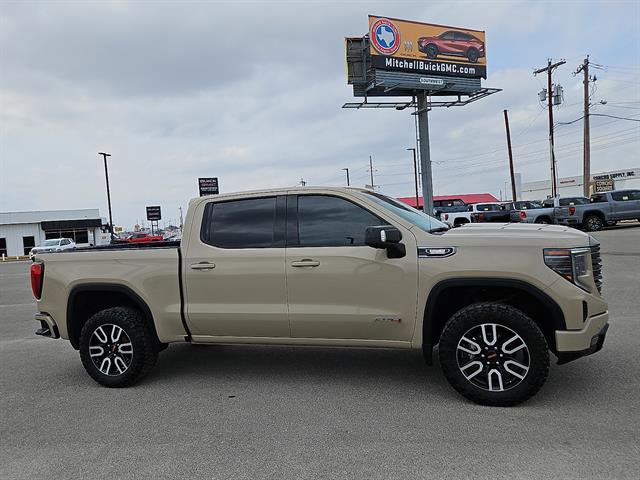 Used 2023 GMC Sierra 1500 AT4 w/ AT4 Premium Package image 6