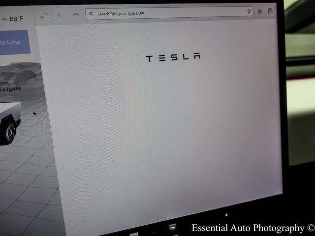 Used 2024 Tesla Cybertruck AWD Crew Cab image 26