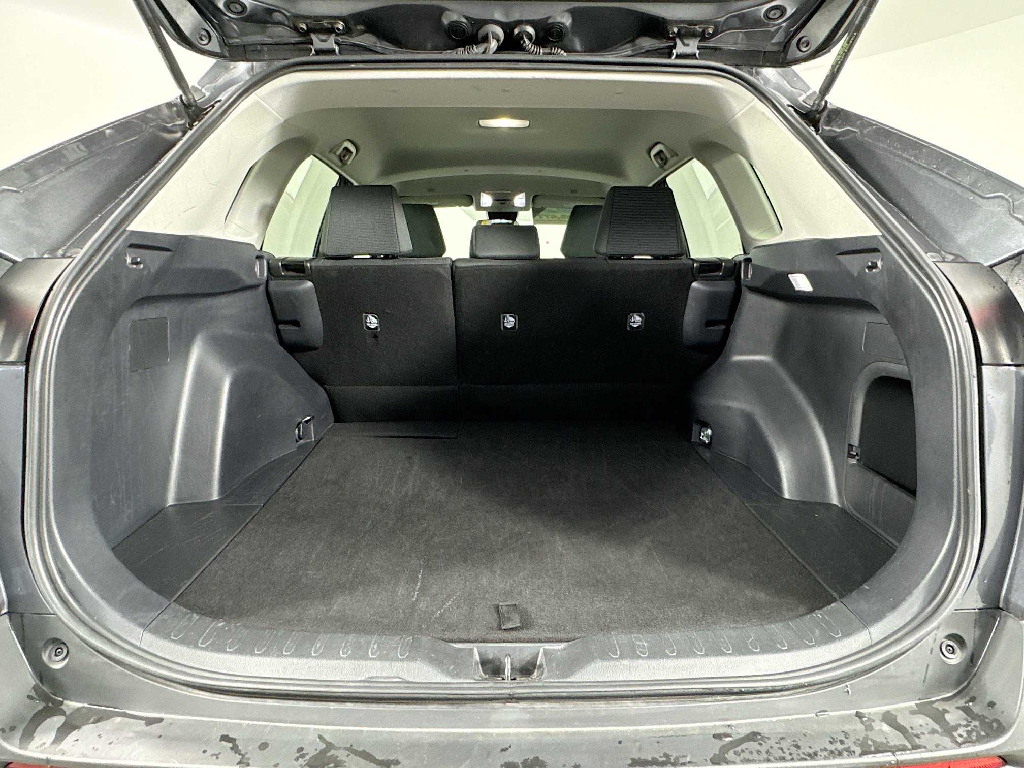 Certified 2025 Toyota RAV4 LE AWD/4WD image 24