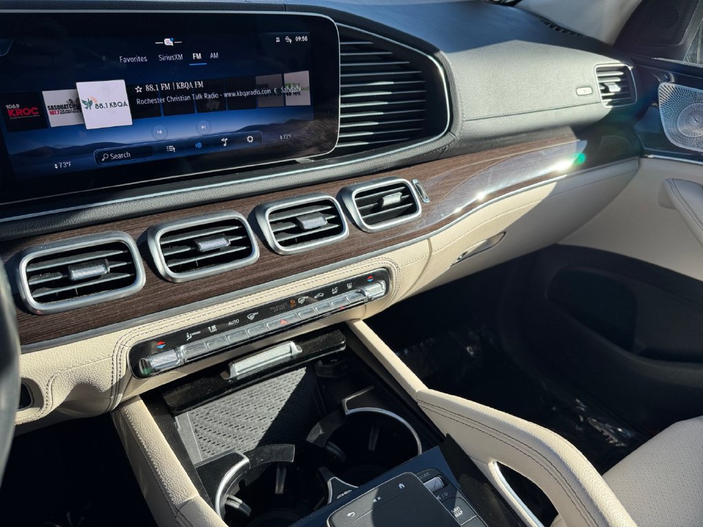 Used 2024 Mercedes-Benz GLE 450e 4MATIC image 28