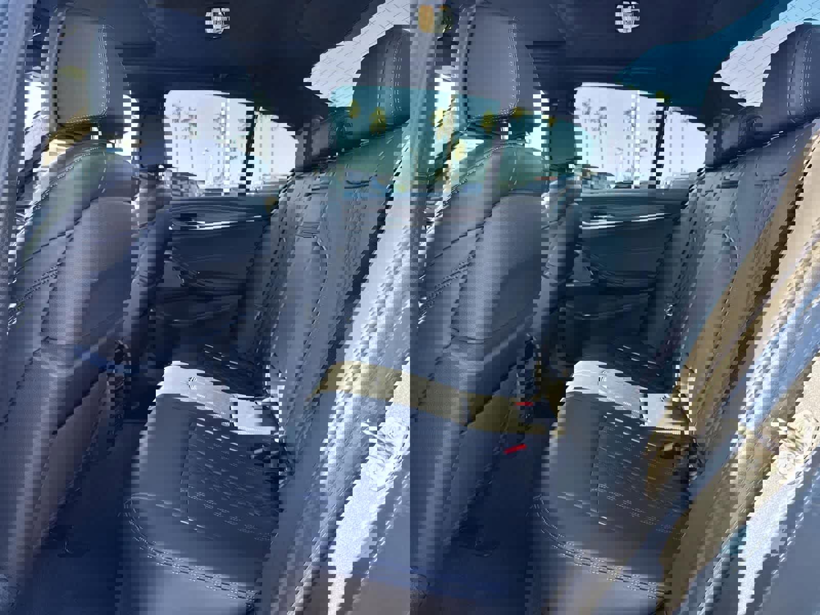 Used 2022 BMW M550i xDrive w/ Dynamic Handling Package image 27