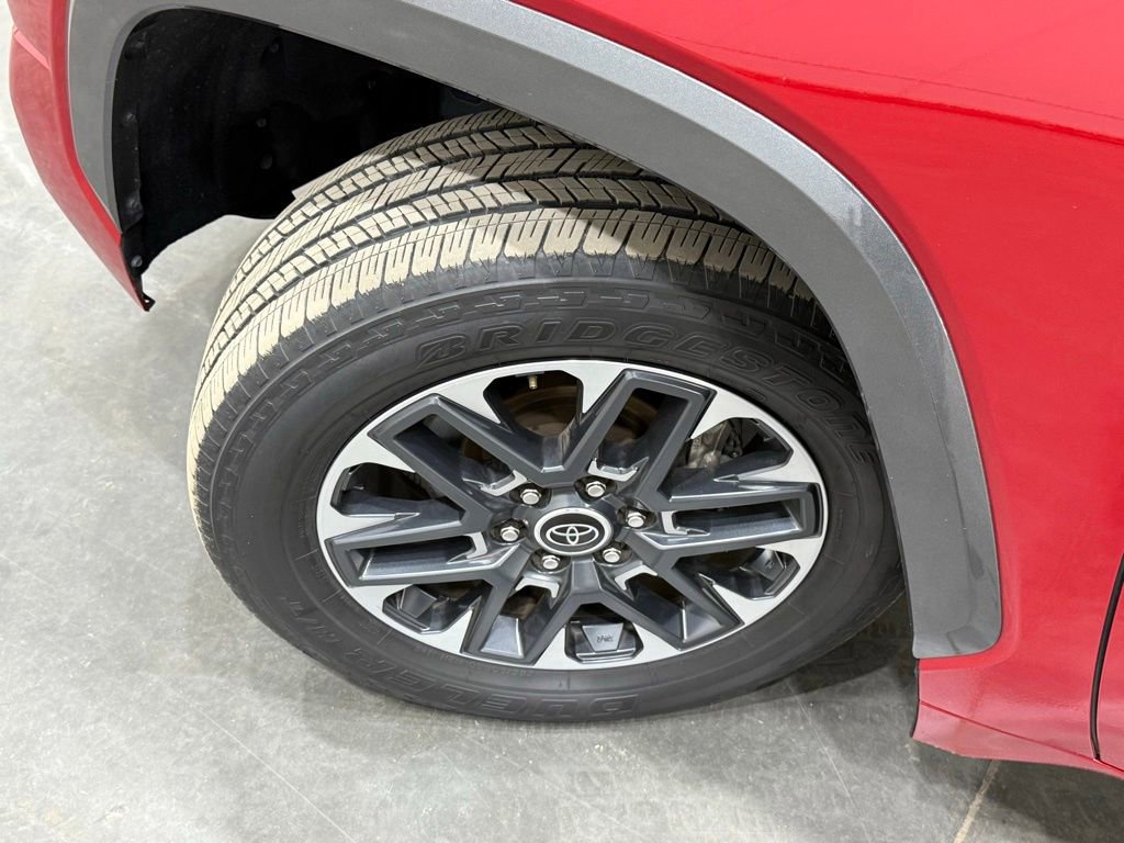 Used 2022 Toyota Tundra Limited image 42