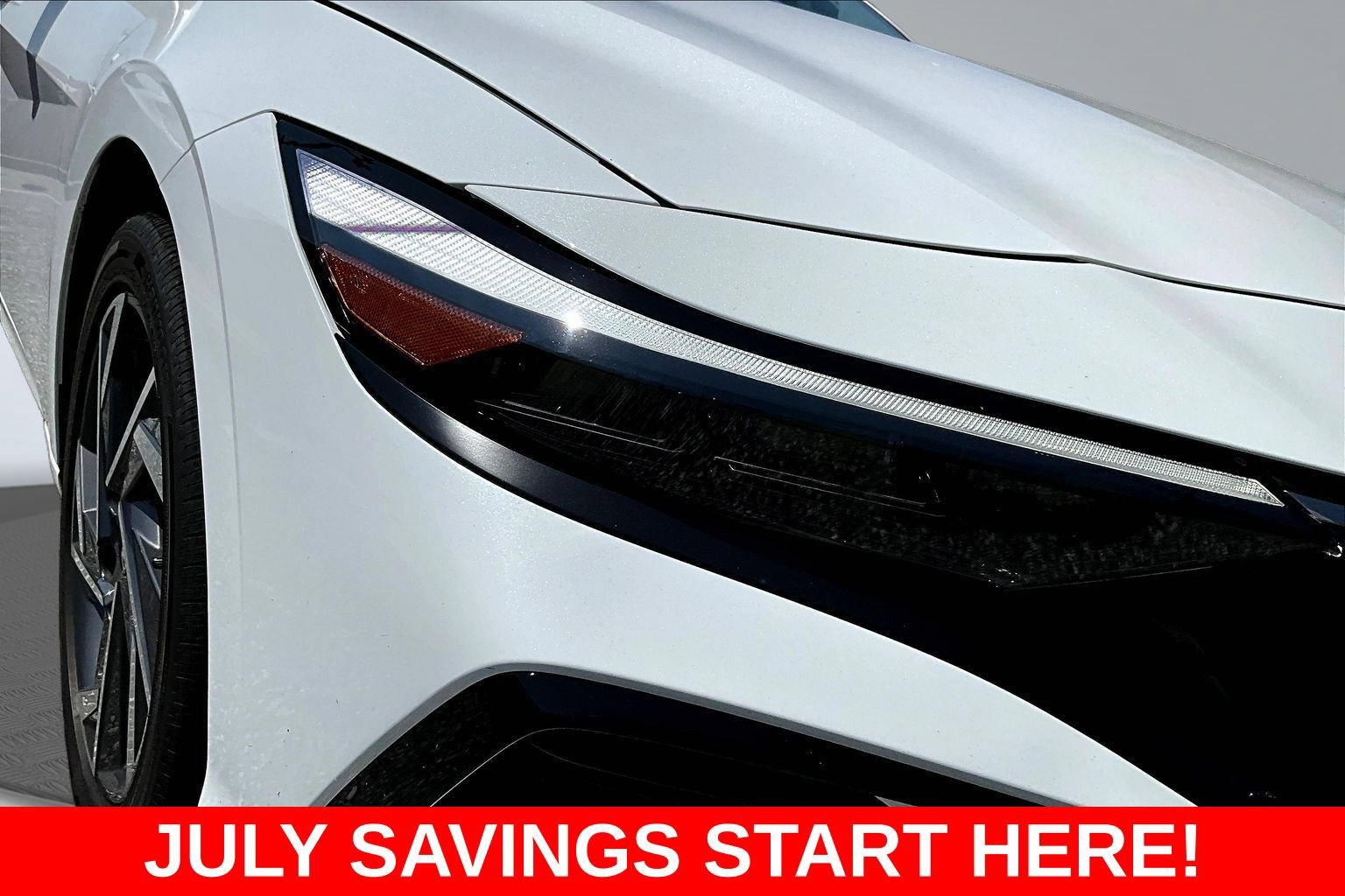 Used 2025 Hyundai Elantra Limited FWD image 38