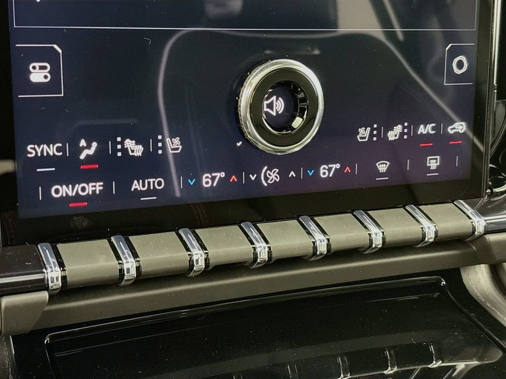 New 2026 GMC Yukon AT4 Ultimate AWD/4WD image 16
