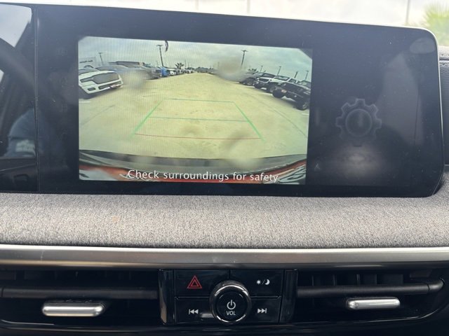 Used 2025 Nissan Kicks SV image 13