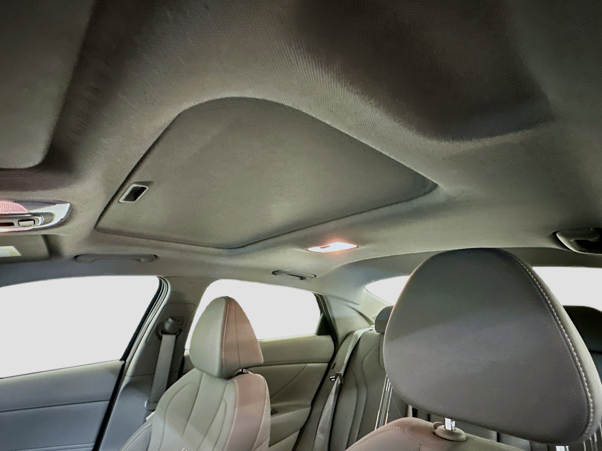 Used 2025 Hyundai Elantra SEL image 27