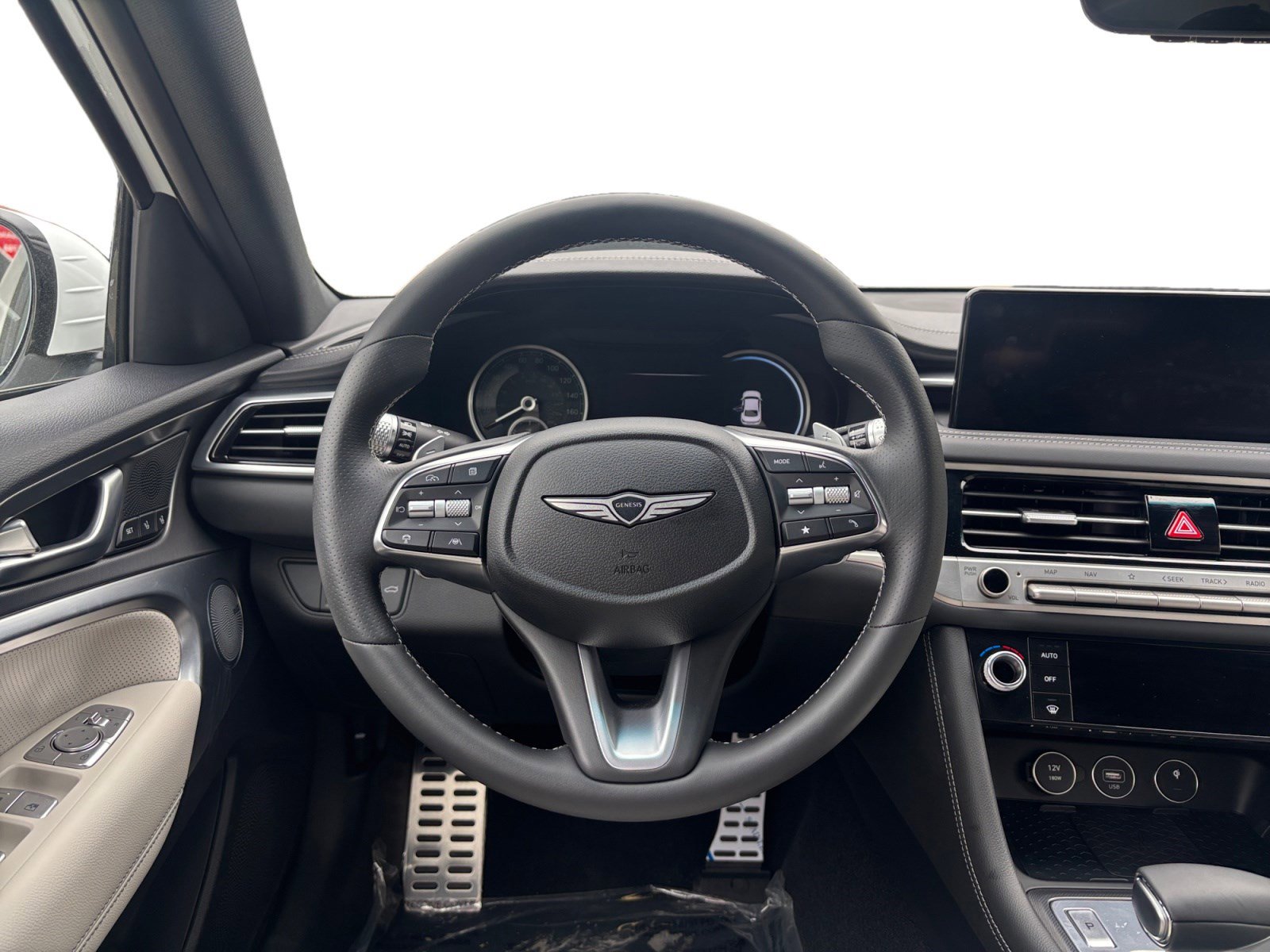 Used 2025 Genesis G70 3.3T Advanced image 12