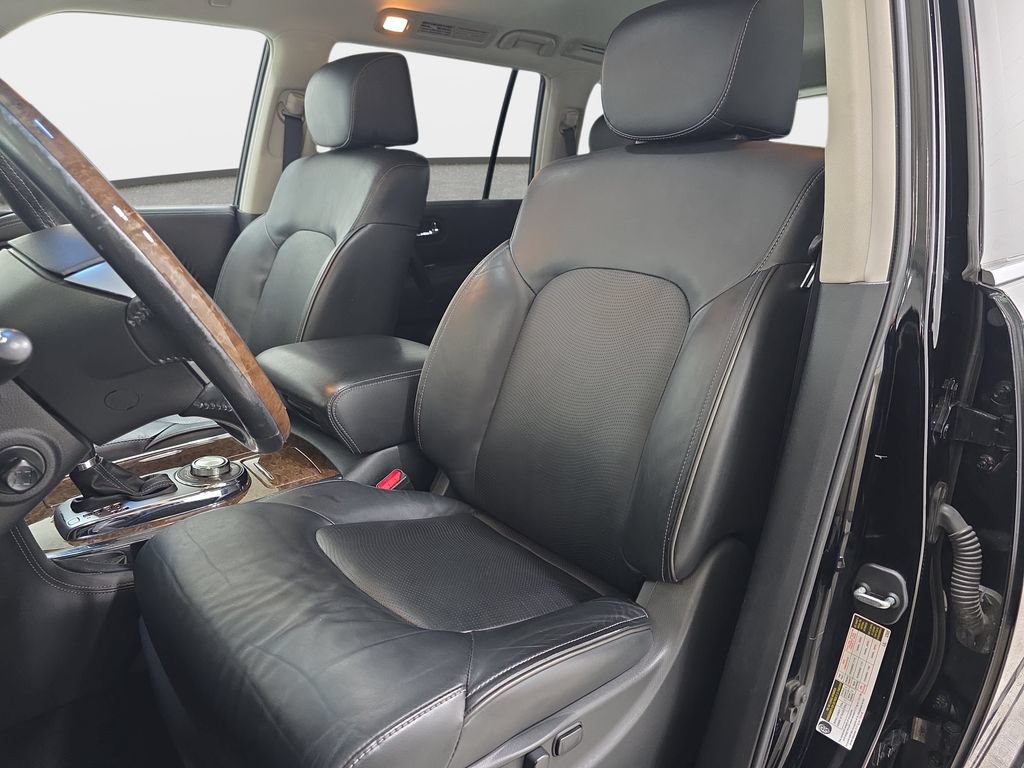 Used 2017 INFINITI QX80 4WD w/ Driver Assistance Package image 14