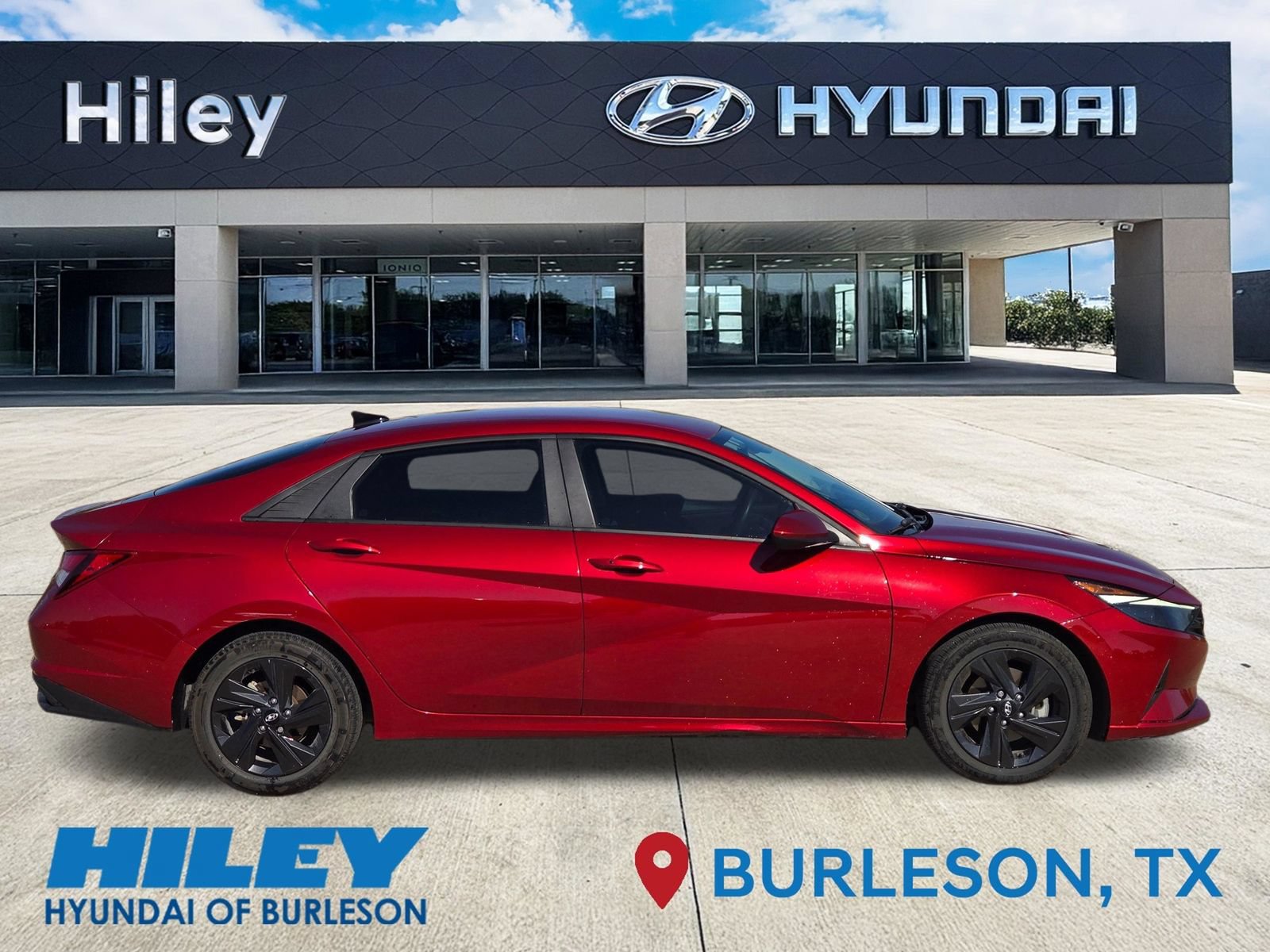 Used 2023 Hyundai Elantra SEL FWD image 3