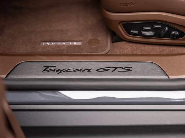 New 2026 Porsche Taycan GTS image 30