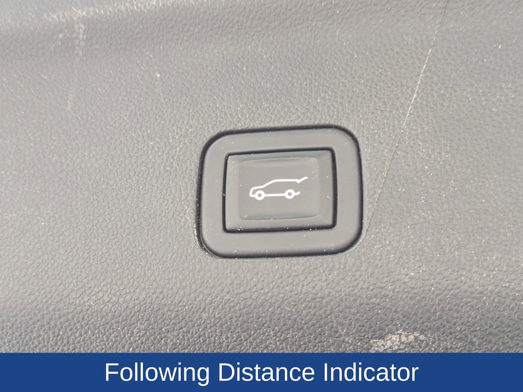 Used 2023 GMC Yukon SLT image 14