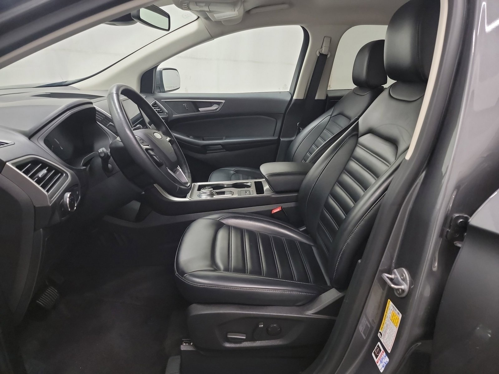 Used 2024 Ford Edge SEL image 13