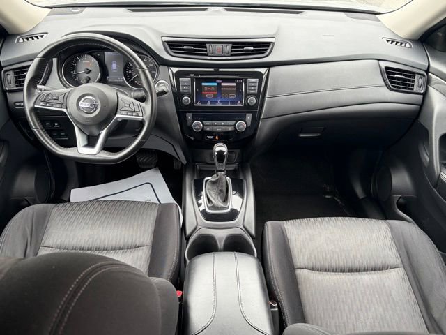 Used 2018 Nissan Rogue SV image 33