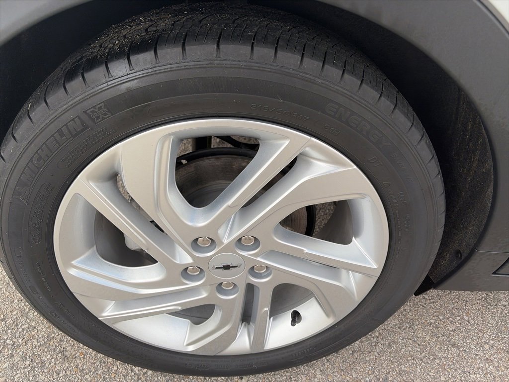 Used 2022 Chevrolet Bolt LT image 31