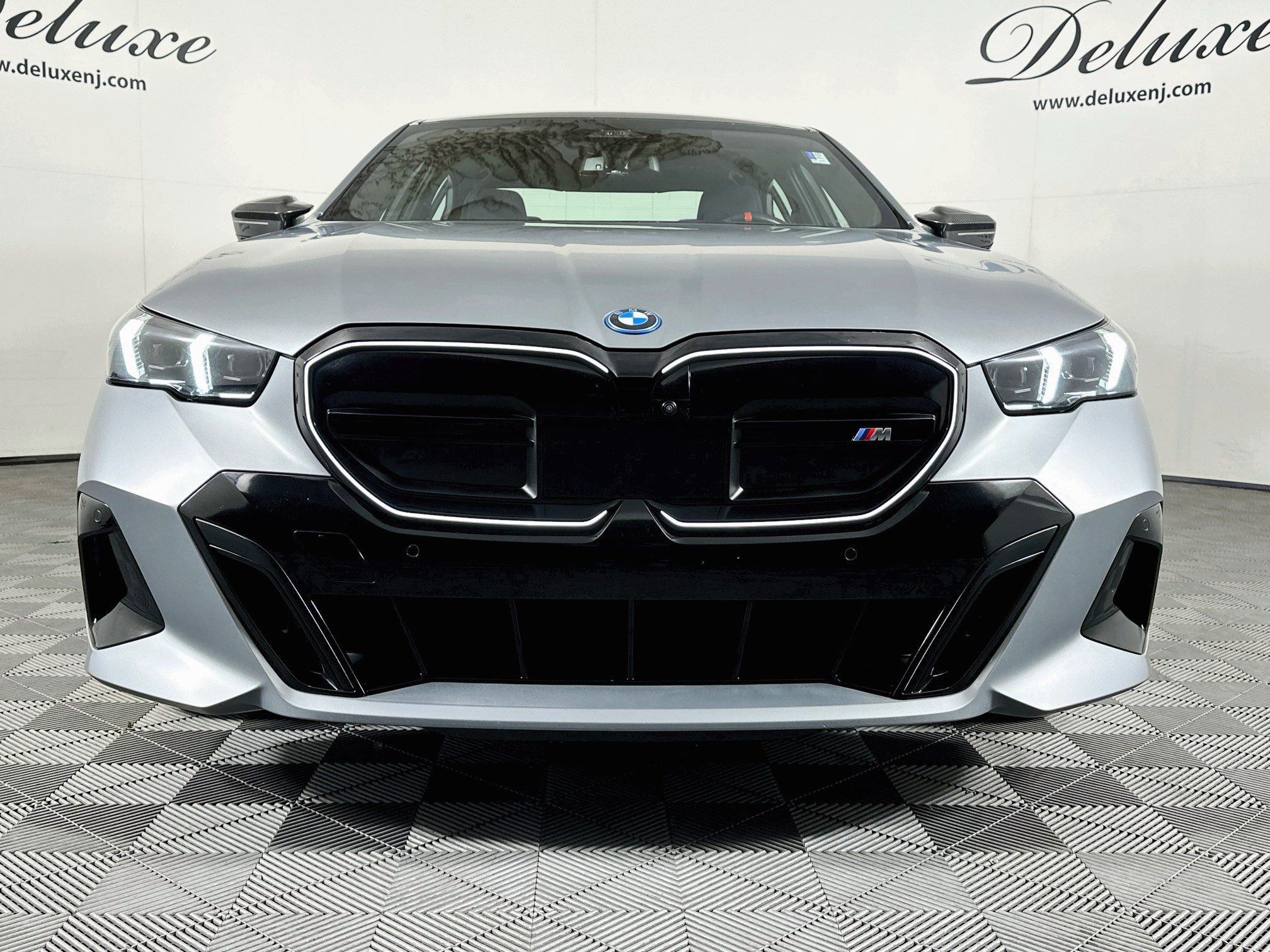 Used 2024 BMW i5 M60 w/ Premium Package AWD/4WD image 2