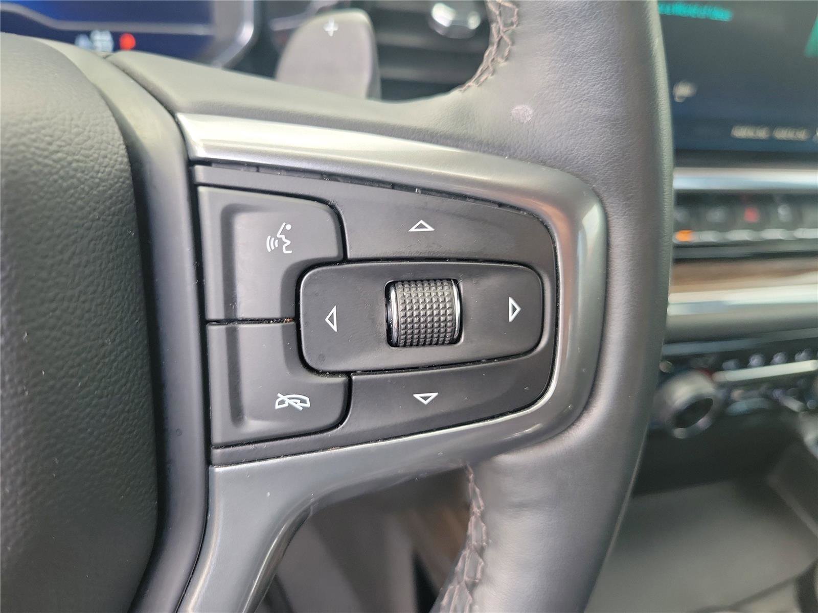 Used 2023 Chevrolet Silverado 1500 RST w/ Z71 Off-Road Package AWD/4WD image 25