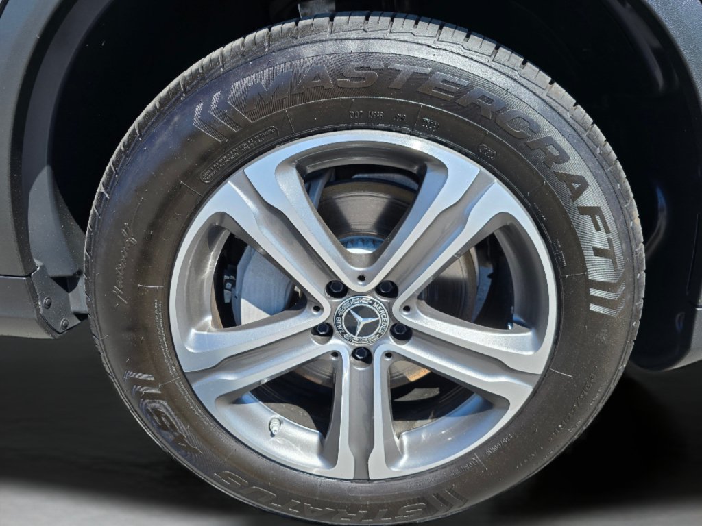 Used 2019 Mercedes-Benz GLC 300 4MATIC image 46