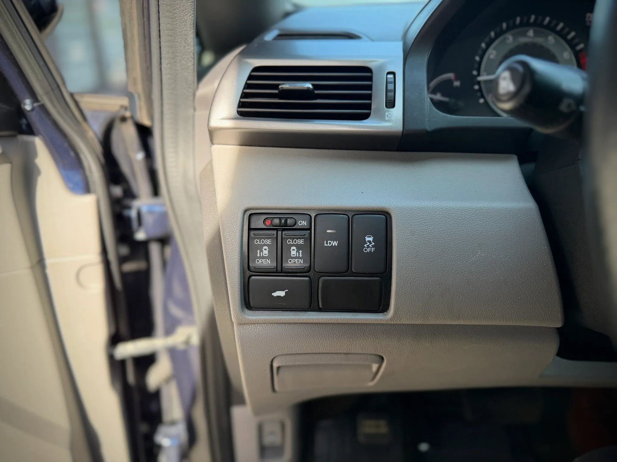 Used 2015 Honda Odyssey EX-L image 8