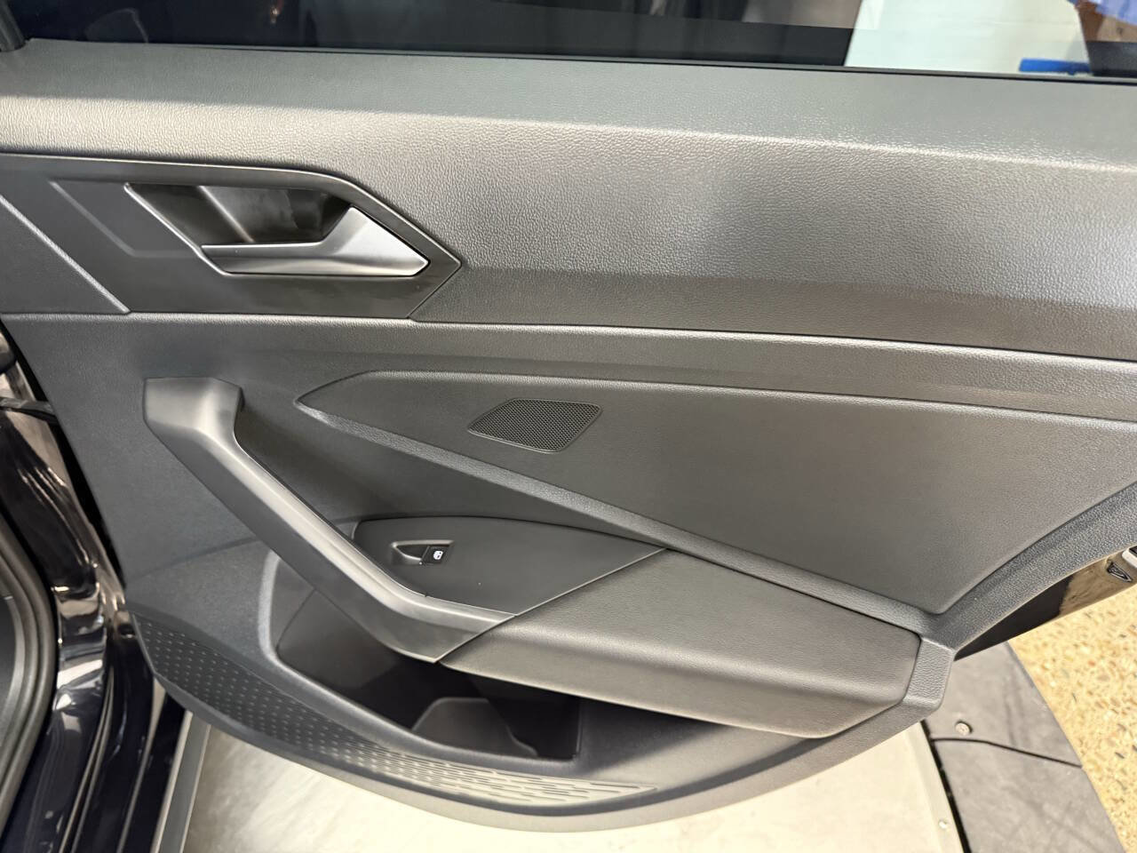 Used 2024 Volkswagen Jetta GLI Autobahn w/ GLI Black Package image 26