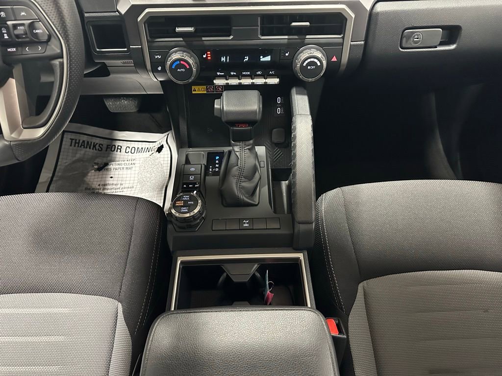 Used 2025 Toyota 4Runner TRD Off-Road image 36