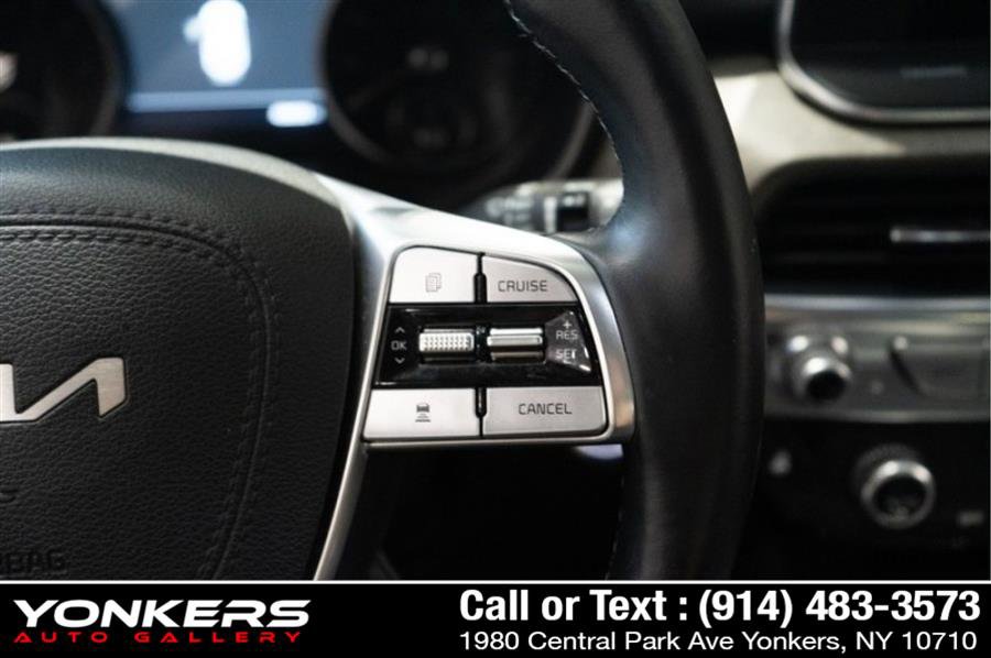 Used 2022 Kia Telluride SX w/ SX Prestige Package image 25