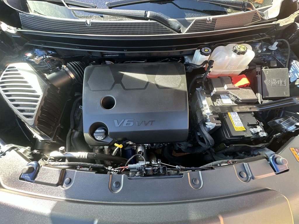 Used 2023 Chevrolet Traverse LT w/ LPO, Floor Liner Package AWD/4WD image 25
