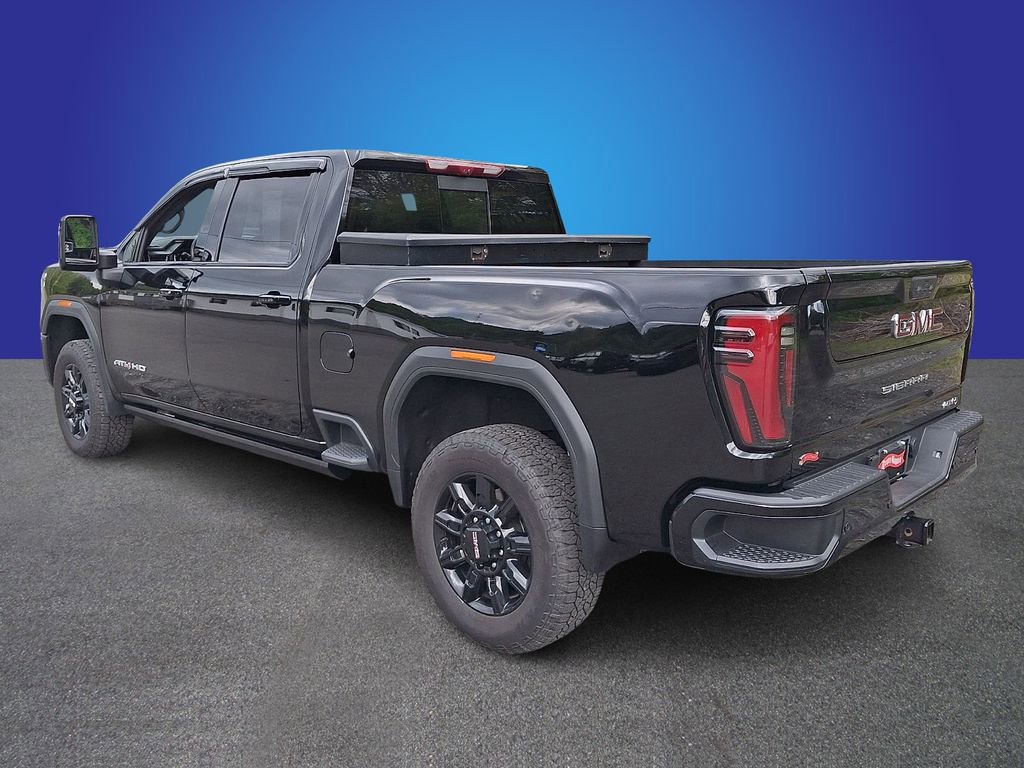 Used 2025 GMC Sierra 2500 AT4 w/ AT4 Premium Plus Package AWD/4WD image 6