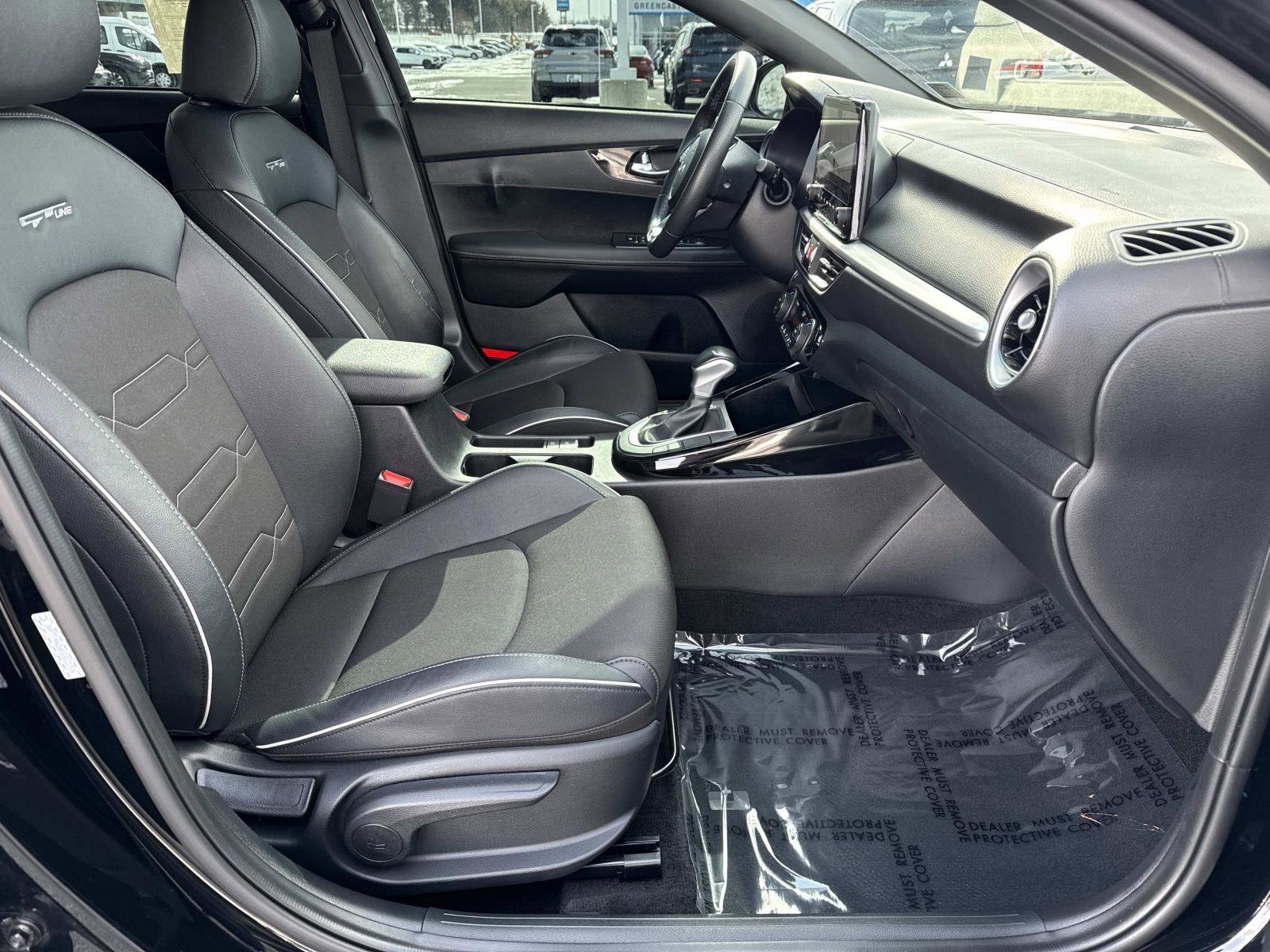 Used 2024 Kia Forte GT-Line image 18