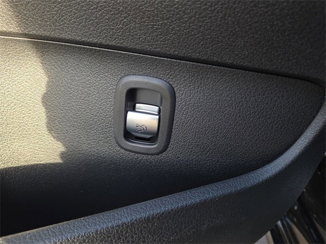 New 2026 Mercedes-Benz C 300 4MATIC Sedan image 21