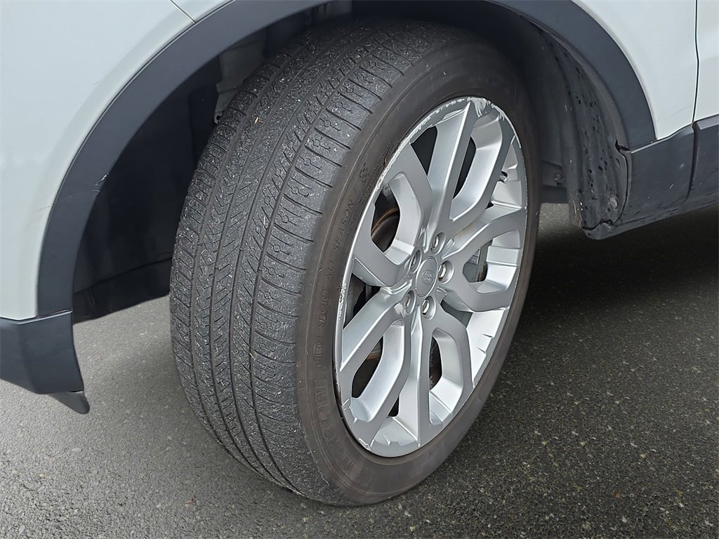 Used 2015 Land Rover Range Rover Evoque Pure Plus image 37