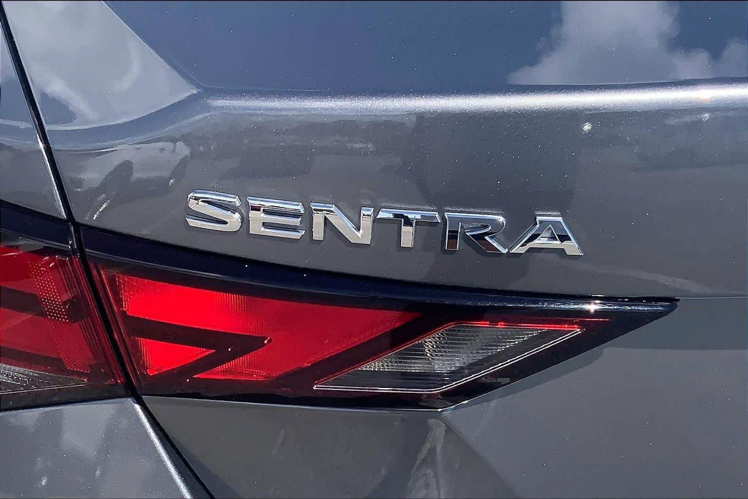 Used 2024 Nissan Sentra S FWD image 30