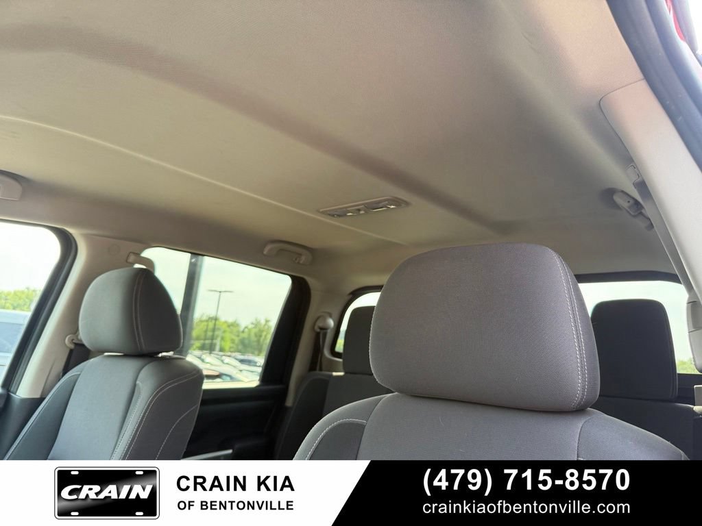 Used 2022 Nissan Titan SV AWD/4WD image 20