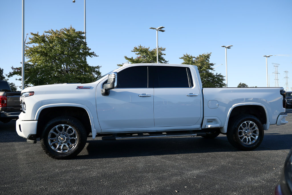 Used 2024 Chevrolet Silverado 2500 LTZ w/ LTZ Plus Package AWD/4WD image 20