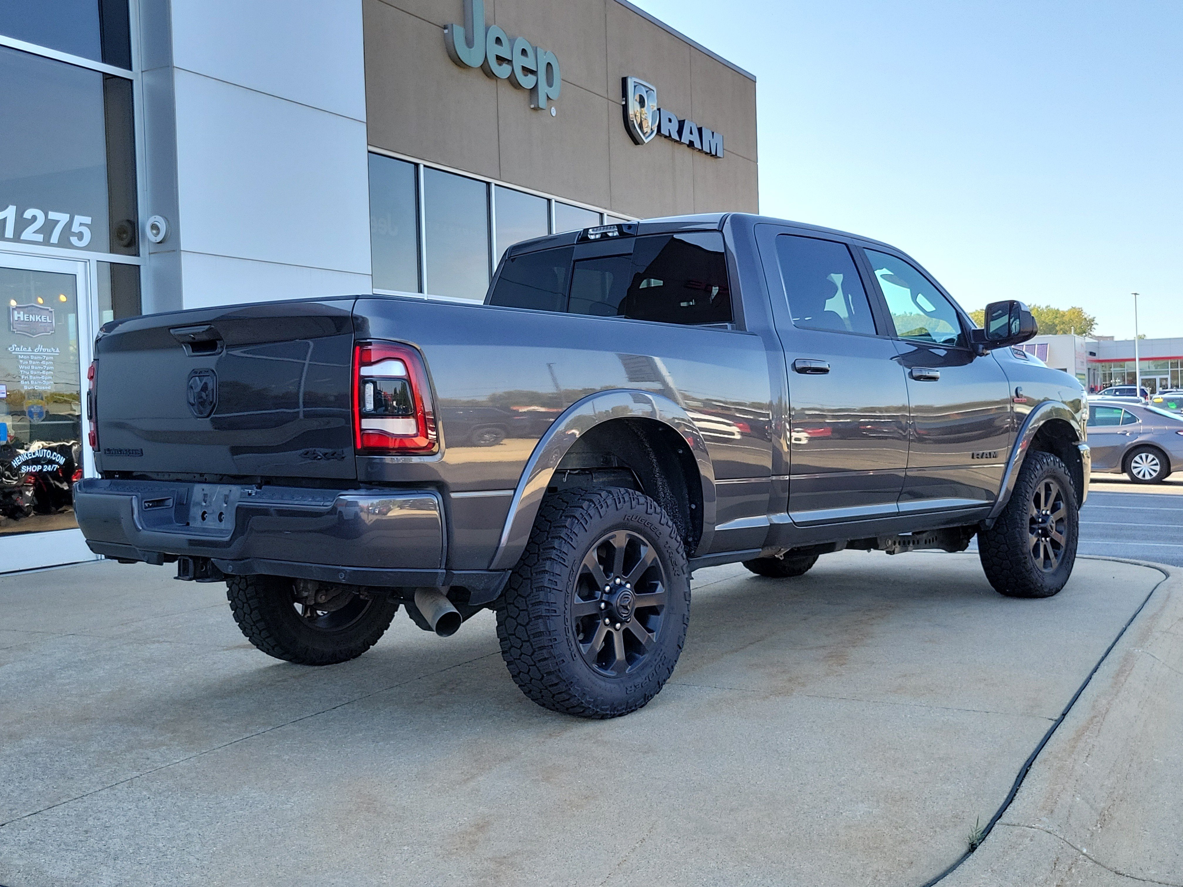 Used 2022 RAM 2500 Laramie w/ Night Edition AWD/4WD image 4